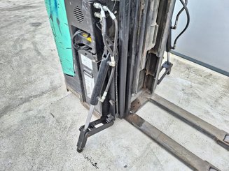 Stoccatori con pedana Caterpillar NSR16N