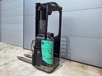 Stoccatori con pedana Caterpillar NSR16N
