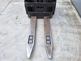 Stoccatori con pedana Caterpillar NSR16N
