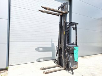 Stoccatori con pedana Caterpillar NSR16N