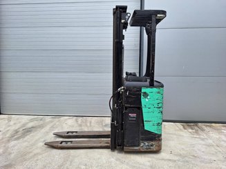 Stoccatori con pedana Caterpillar NSR16N