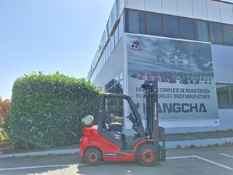 Carrello elevatore frontale a 4 ruote Hangcha XF25G-2