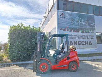 Carrello elevatore frontale a 4 ruote Hangcha XF30G-2