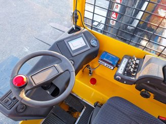 Carrello elevatore laterale multidirezionale Combilift ESL3545