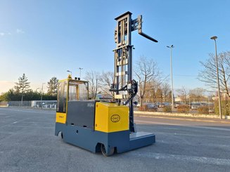 Carrello elevatore laterale multidirezionale Combilift ESL3545