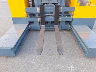 Carrello elevatore laterale multidirezionale Combilift ESL3545