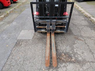 Carrello elevatore frontale a 4 ruote Hangcha XF25D-2 (CPCD25-X2H7F1)