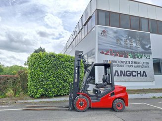 Carrello elevatore frontale a 4 ruote Hangcha XF35D-2