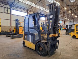 Carrello elevatore frontale a 4 ruote Caterpillar EP30K