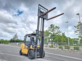 Carrello elevatore frontale a 4 ruote Caterpillar GP50K