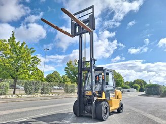 Carrello elevatore frontale a 4 ruote Caterpillar GP50K