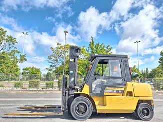 Carrello elevatore frontale a 4 ruote Caterpillar GP50K - 3