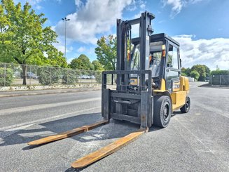 Carrello elevatore frontale a 4 ruote Caterpillar GP50K - 1