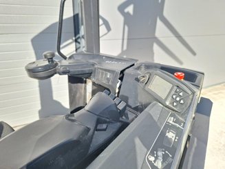 Carrelli retrattili Caterpillar NR16N2