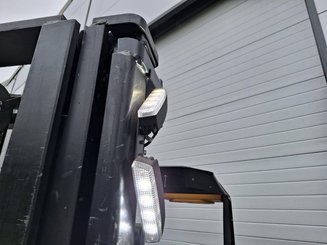 Carrelli retrattili Caterpillar NR16N2