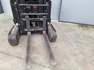 Carrelli retrattili Caterpillar NR16N2
