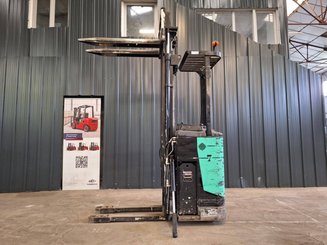 Stoccatori con pedana Caterpillar NSR16N