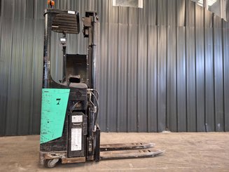 Stoccatori con pedana Caterpillar NSR16N