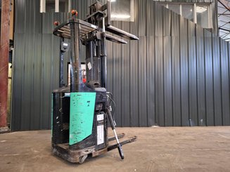 Stoccatori con pedana Caterpillar NSR16N