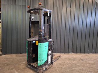 Stoccatori con pedana Caterpillar NSR16N