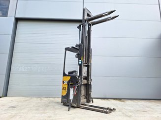 Stoccatori con pedana Caterpillar NSR20N