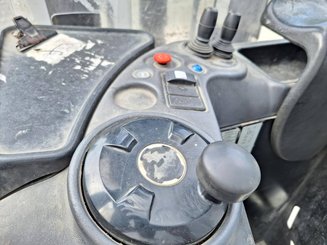 Stoccatori con pedana Caterpillar NSR20N