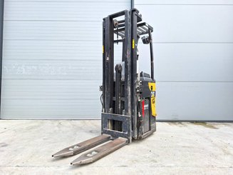 Stoccatori con pedana Caterpillar NSR20N