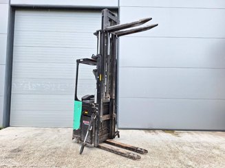 Stoccatori con pedana Caterpillar NSR20N