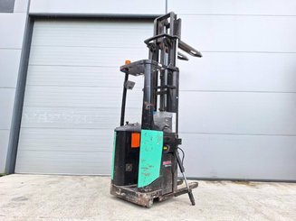 Stoccatori con pedana Caterpillar NSR20N