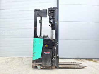Stoccatori con pedana Caterpillar NSR20N