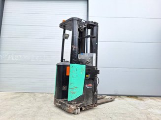 Stoccatori con pedana Caterpillar NSR20N