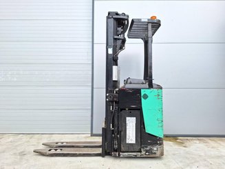 Stoccatori con pedana Caterpillar NSR20N