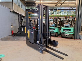 Carrelli retrattili Caterpillar NR16N2