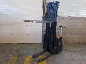 Stoccatori guida in accompagnamento Caterpillar NSP16N2 - 2