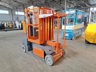 Navicella a gruppo di sollevamento verticale JLG TOUCAN DUO