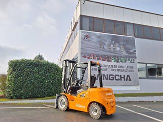 Carrello elevatore frontale a 4 ruote Hangcha XE38i