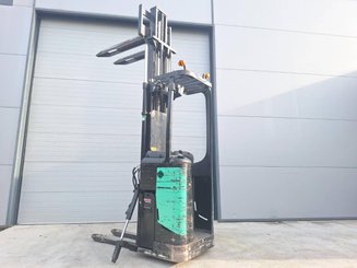 Stoccatori con pedana Caterpillar NSR16N