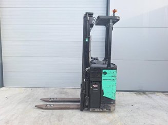 Stoccatori con pedana Caterpillar NSR16N