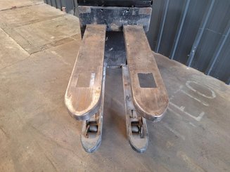 Transpallet guida in accompagnamento Caterpillar NPP20N2E