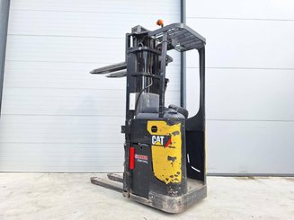 Stoccatori con pedana Caterpillar NSR20N