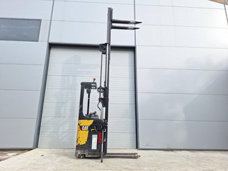 Stoccatori con pedana Caterpillar NSR20N