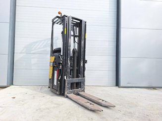 Stoccatori con pedana Caterpillar NSR20N