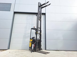 Stoccatori con pedana Caterpillar NSR20N