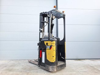 Stoccatori con pedana Caterpillar NSR20N
