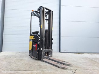 Stoccatori con pedana Caterpillar NSR20N