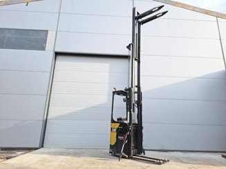 Stoccatori con pedana Caterpillar NSR20N