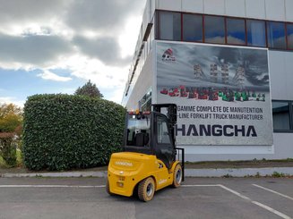 Carrello elevatore frontale a 4 ruote Hangcha XE30i (CPD30-XEY2-SI)