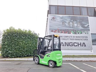 Carrello elevatore frontale a 4 ruote Hangcha XC18i