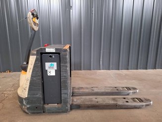 Transpallet guida in accompagnamento Crown WP3080