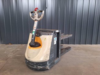 Transpallet guida in accompagnamento Crown WP3080
